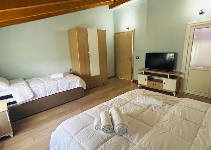 Bashllari Maison d'hôtes *