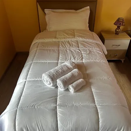 Casa de hóspedes Bashllari Zvarisht