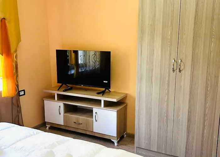 Bashllari Pensjonat Zvarisht